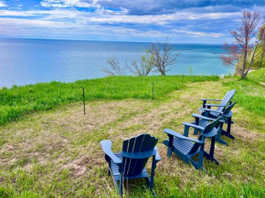 Brand New 5-Bedroom Lake Michigan Home + Hot Tub!